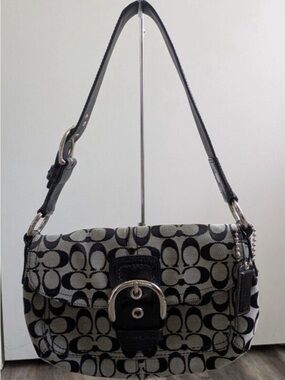 ❌SOLD❌Vintage Coach A0972-F13113 Signature Soho Hobo Bag Purse EUC VTG Y2K